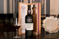 Taylors Limited Edition Queen elizabeth